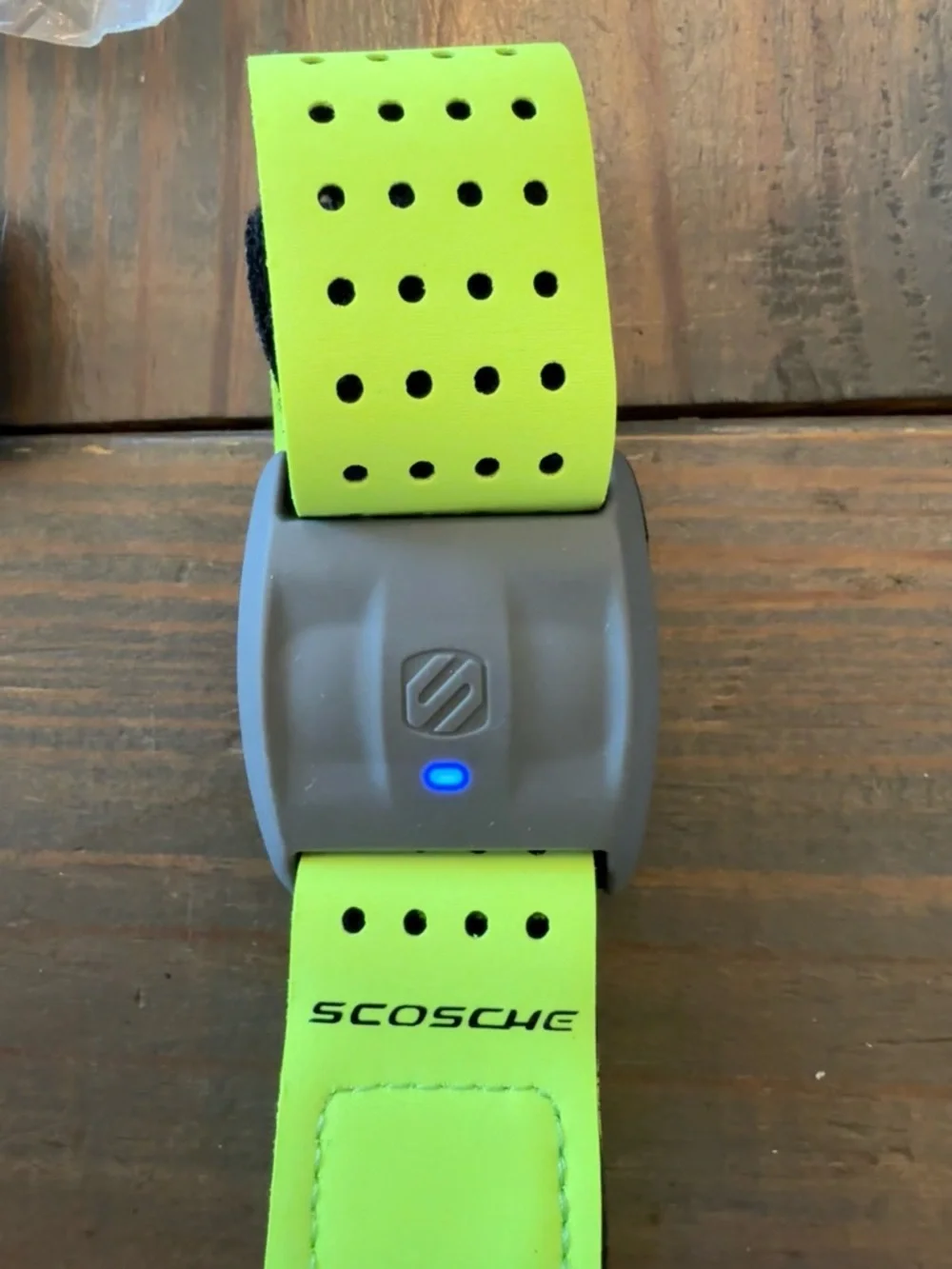 Scosche RHYTHM+ Wireless Heart Rate Monitor Yellow Bands w/ USB Charger - Tested